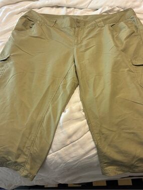 Columbia OmniShade Bermuda Hiking Shorts
